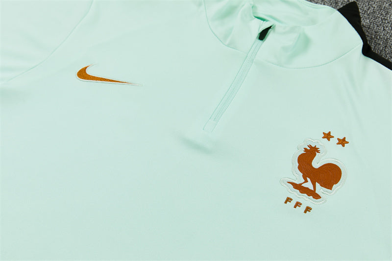 Chándal Francia Verde Claro y Negro 2026/27 – Nike – Conjunto de Entrenamiento