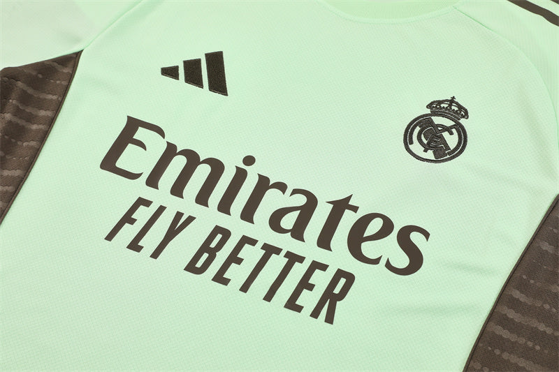 REAL MADRID – CONJUNTO DE ENTRENAMIENTO VERDE MENTA 2025/26