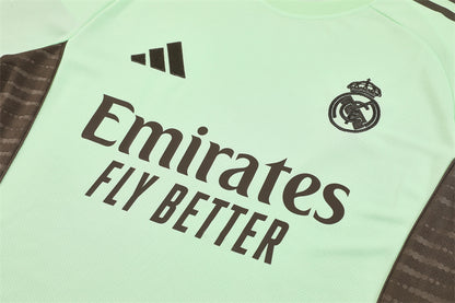 REAL MADRID – CONJUNTO DE ENTRENAMIENTO VERDE MENTA 2025/26