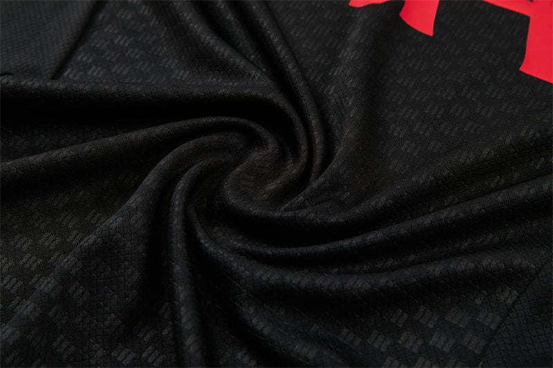 Conjunto Liverpool Entrenamiento Negro 26/27