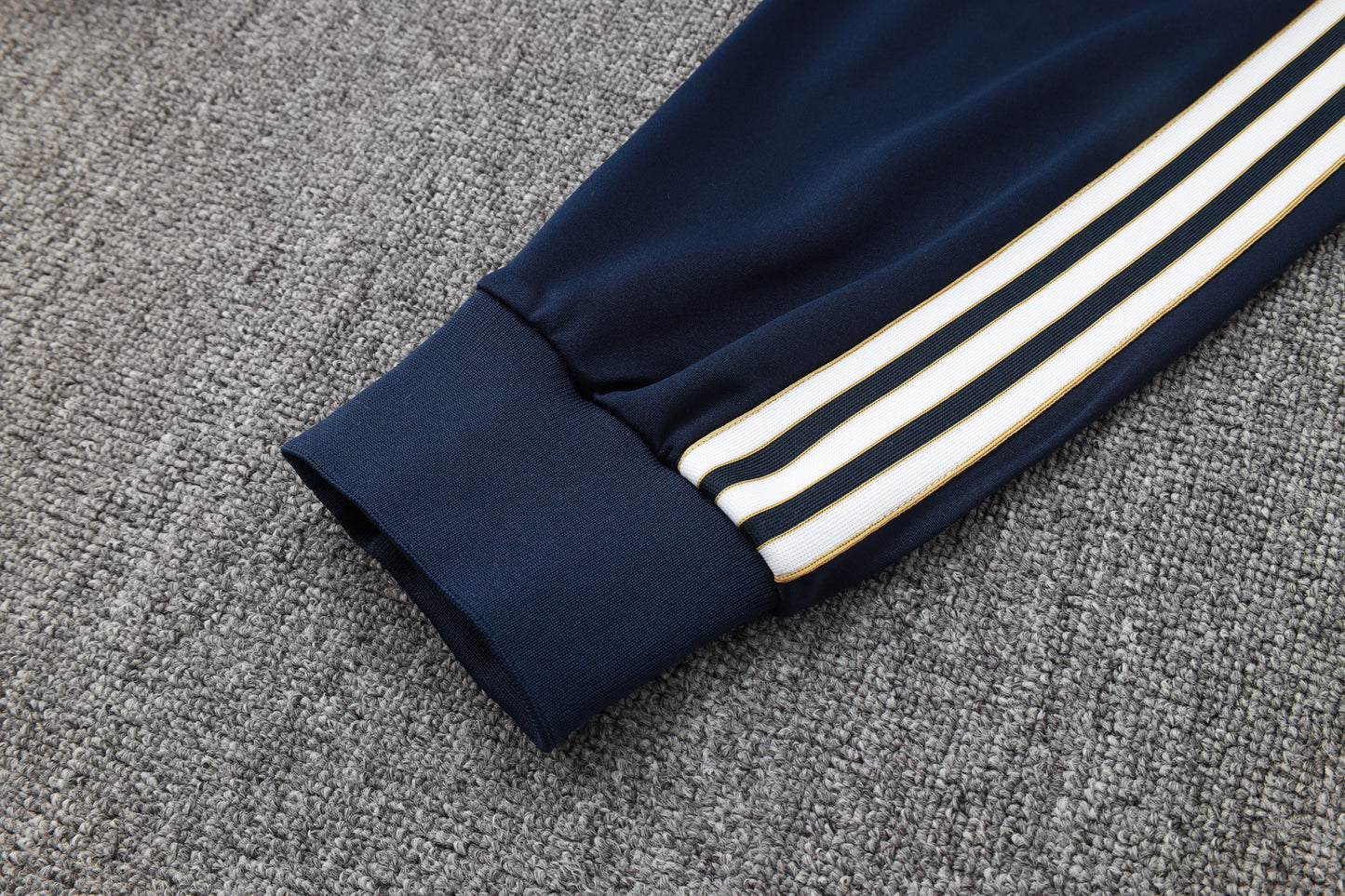 Chándal Juventus Retro Azul Marino Dorado 2025/2026