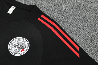 Ajax 25/26 – Negro con detalles rojos