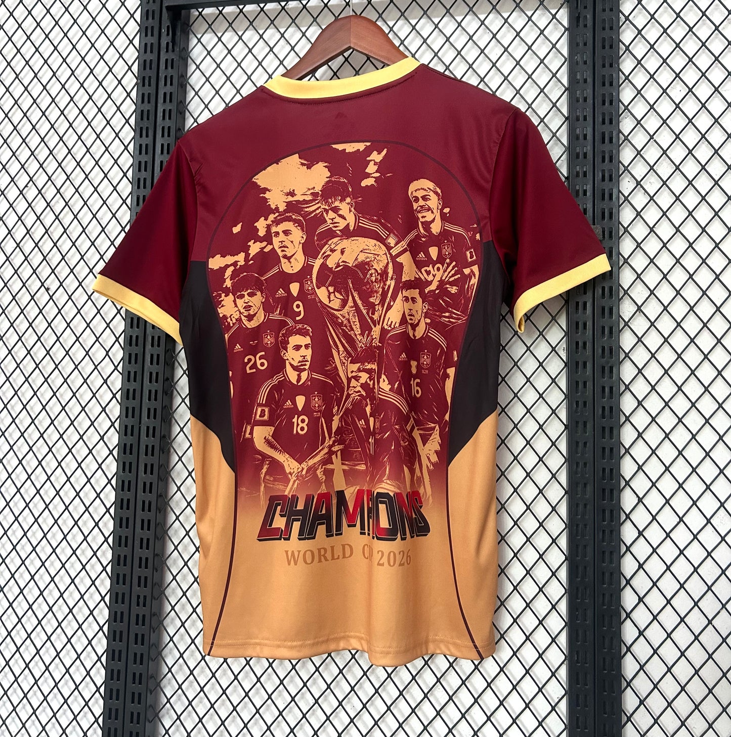 Camiseta España Edición Especial 26/27 – Roja y Dorada