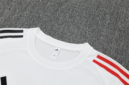 Ajax 25/26 – Blanco con detalles rojo y negro