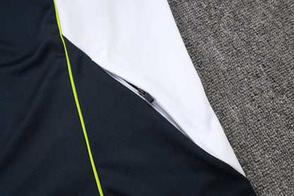 Chándal Real Madrid 2025/2026 – Azul Marino con Detalles Blancos y Amarillos