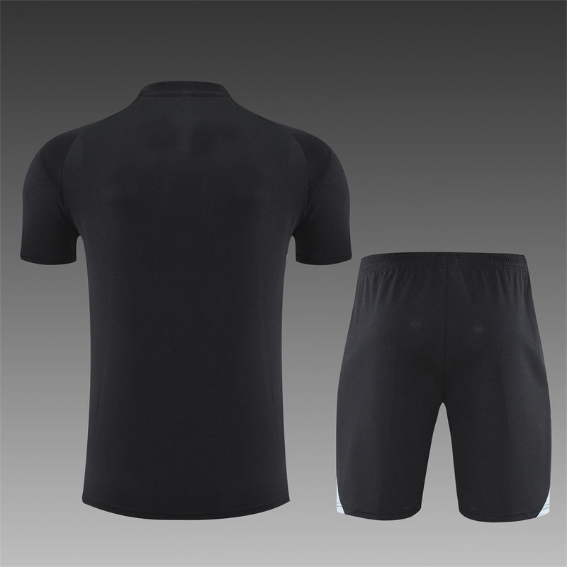 Set Oficial Inter Miami Local 25/26 – Estilo Total Black con Detalles de Precisión