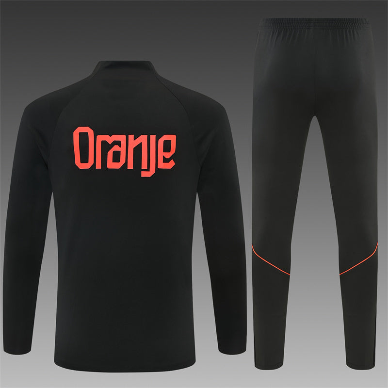Conjunto Países Bajos 2026/2027 – Negro/Naranja Entrenamiento