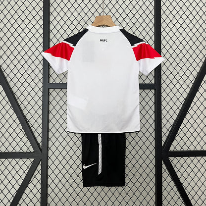 Conjunto Infantil Manchester United Final Champions League 2011 – AON by Nike