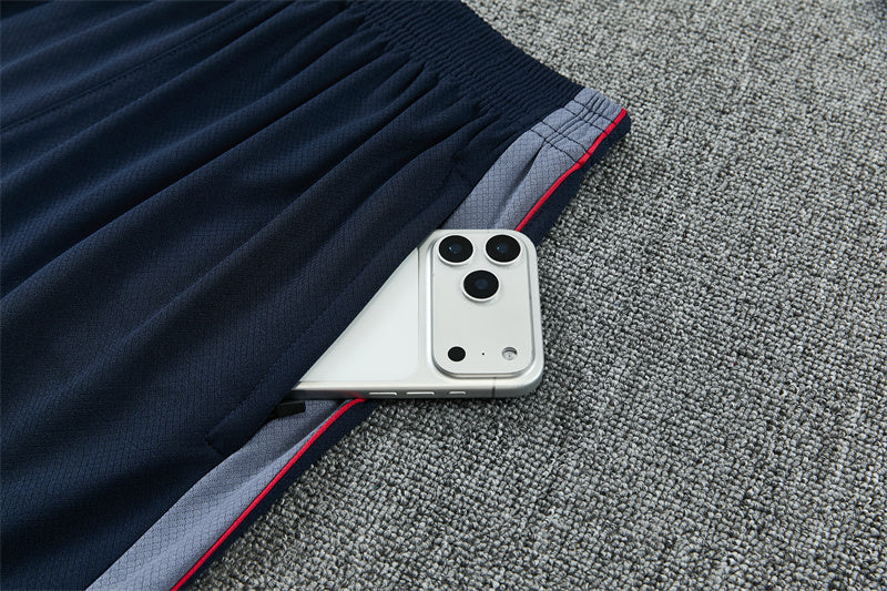 Conjunto Inglaterra 2026/2027 – Azul Oscuro Entrenamiento