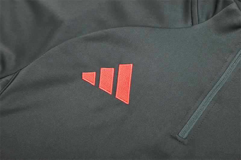 BAYERN MUNICH – KIT DE ENTRENAMIENTO 2025/26