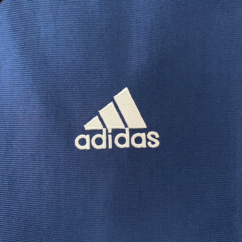 Camiseta Retro Real Madrid 1999/2000 – Segunda Equipación “Champions Glory”