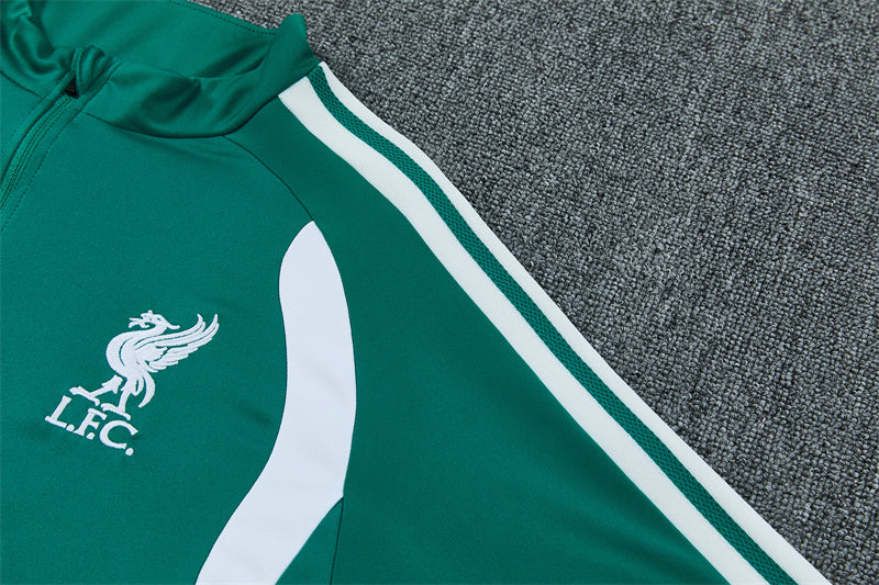 Chándal Liverpool Entrenamiento 2026/27 – Verde y Blanco