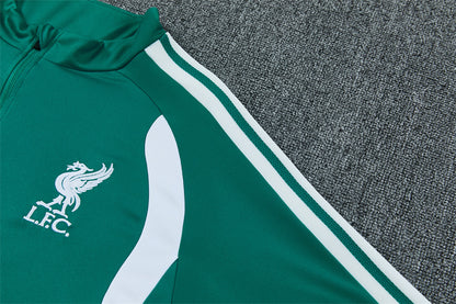Chándal Liverpool Entrenamiento 2026/27 – Verde y Blanco