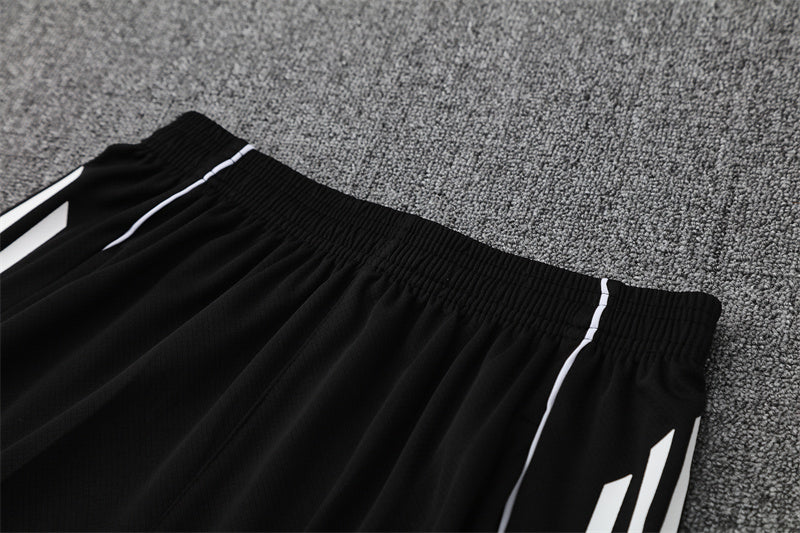 Set Oficial Inter Miami Local 25/26 – Estilo Total Black con Detalles de Precisión