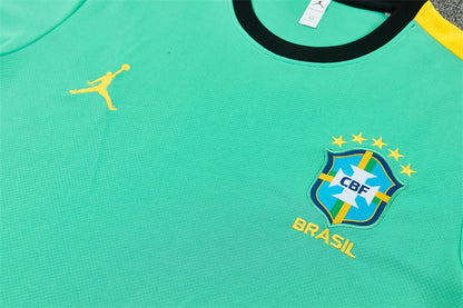 Conjunto Selección Brasil Entrenamiento 26/27 – Verde, Negro y Amarillo