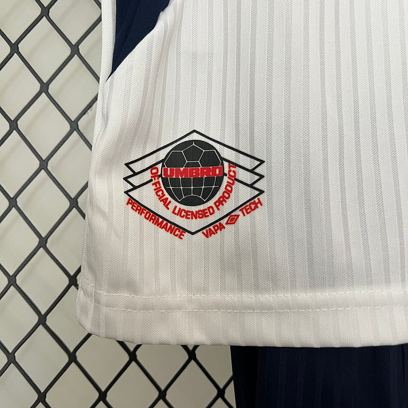 Conjunto Inglaterra Kids Umbro – Home Clásico