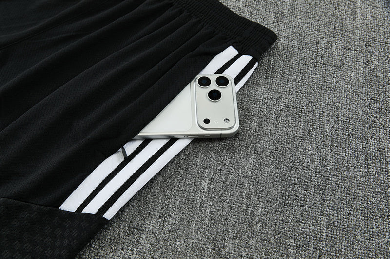 Conjunto Liverpool Entrenamiento Blanco 26/27