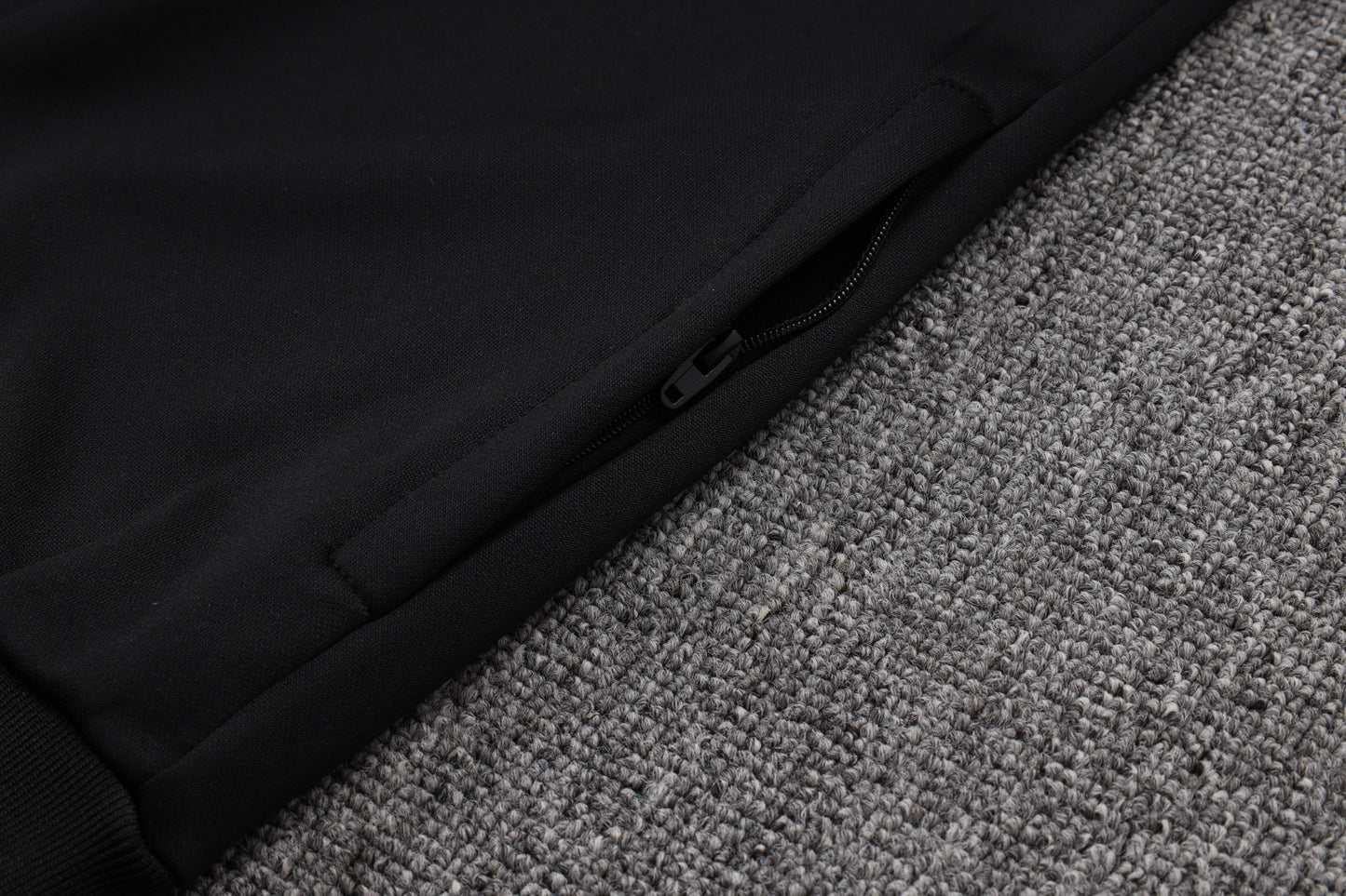 Chándal Alemania Retro 2025 – Negro Clásico Adidas Originals