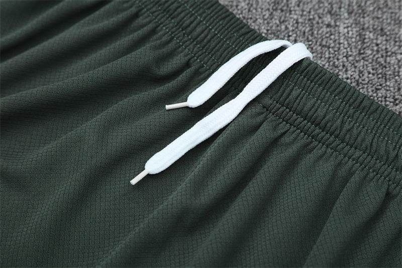 Set Oficial Chelsea Cuarta Equipación 25/26 – Minimalismo y Fuerza en Verde Oscuro