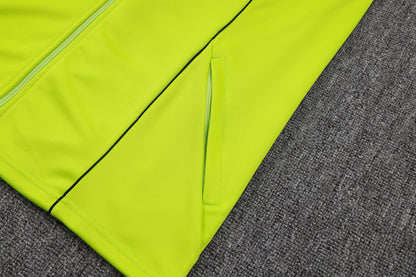 Chándal Real Madrid 2025/2026 – Verde Lima con Azul Marino