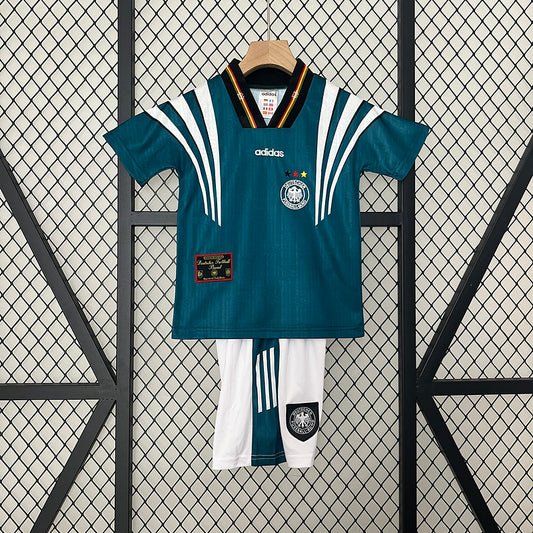 Conjunto Infantil Alemania Retro 1990s – Verde Visitante Adidas