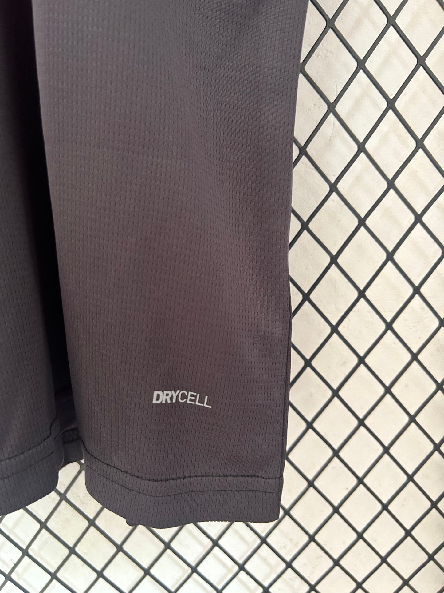 Camiseta AC Milan 2026/2027 Alternativa – Negra con Detalles Naranja Oficial Puma