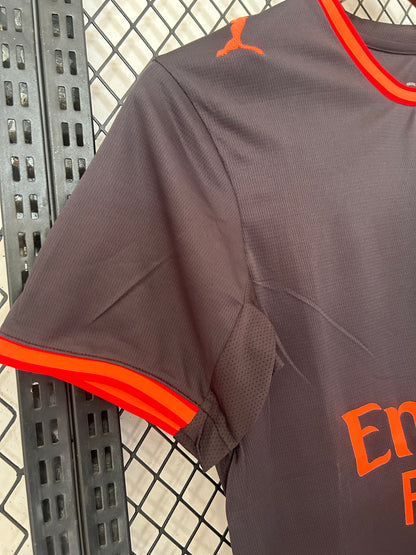 Camiseta AC Milan 2026/2027 Alternativa – Negra con Detalles Naranja Oficial Puma