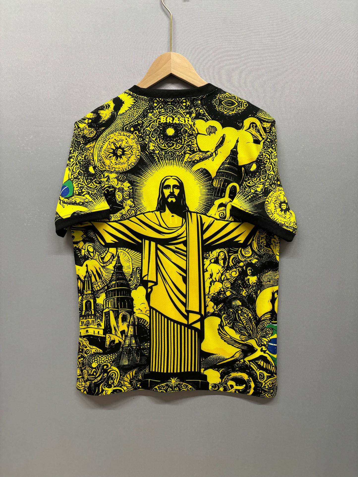 Camiseta Brasil Amarilla Edición Especial