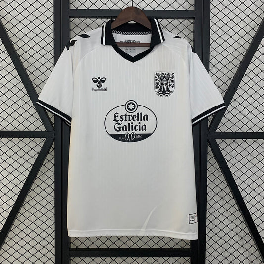 Camiseta Celta de Vigo Edición Especial Blanca – Temporada 2025/26 (Oficial Hummel)