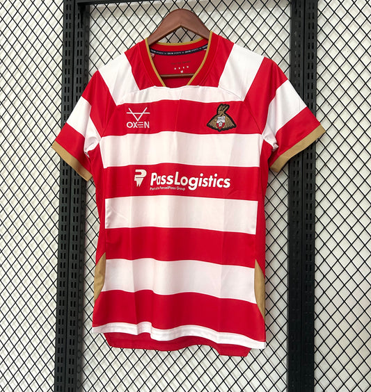 Camiseta Doncaster Rovers Local Roja y Blanca 26/27 – Oxen