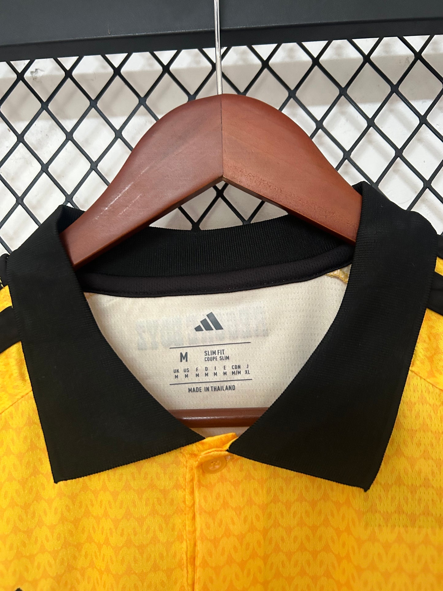 Camiseta Jamaica 2025/2026 Local – Amarilla estilo retro
