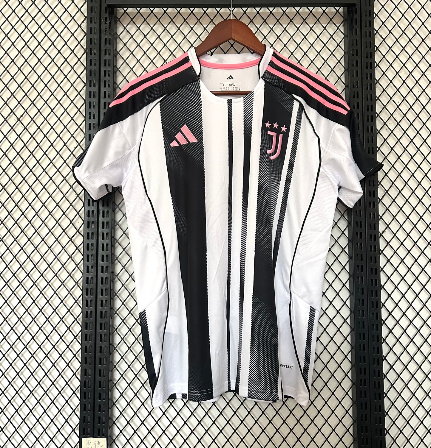 JUVENTUS 2025 – CAMISETA LOCAL