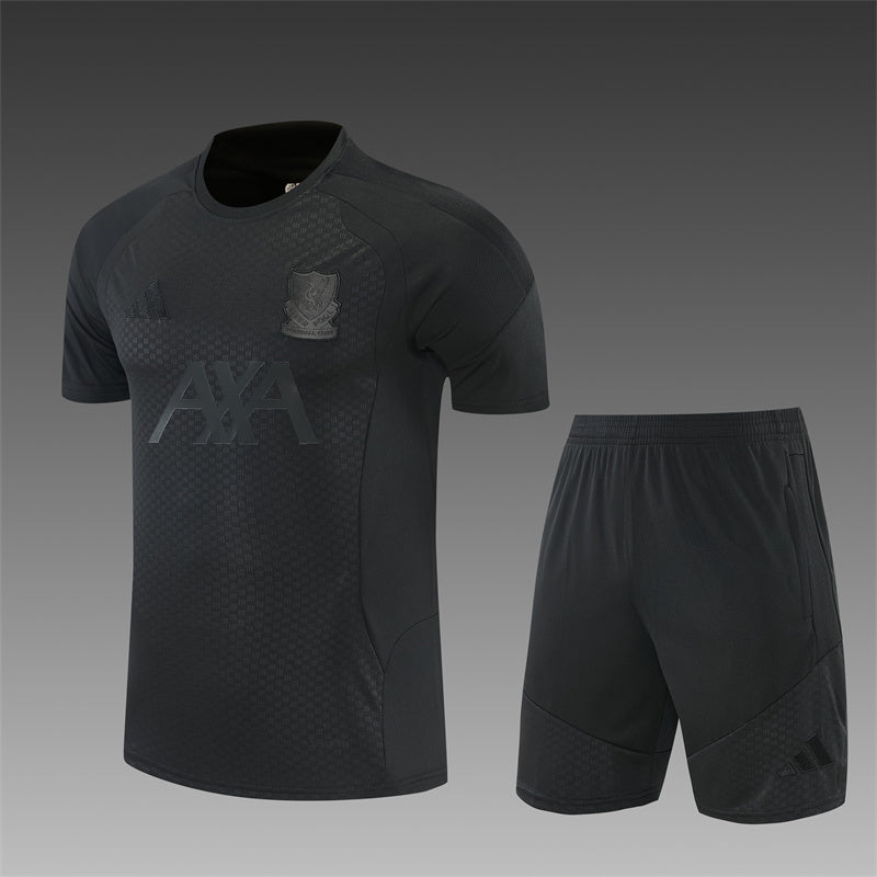 Conjunto Liverpool FC Entrenamiento Negro – Camiseta + Pantalón Corto