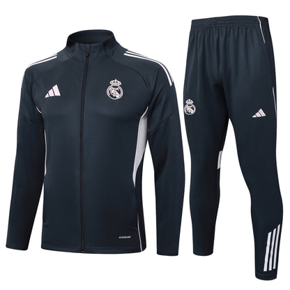 Chándal Real Madrid 2025/2026 – Elegancia Merengue