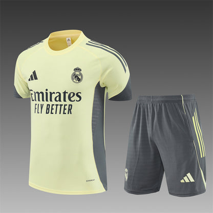 Set Oficial Real Madrid Cuarta Equipación 25/26 – Energía Futurista en Amarillo Neón