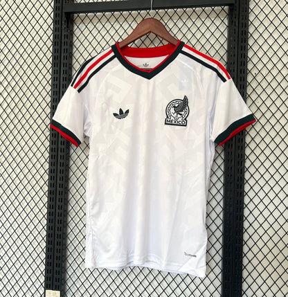 Camiseta México 2025/2026 Visitante – Blanca Detalles Verde y Rojo