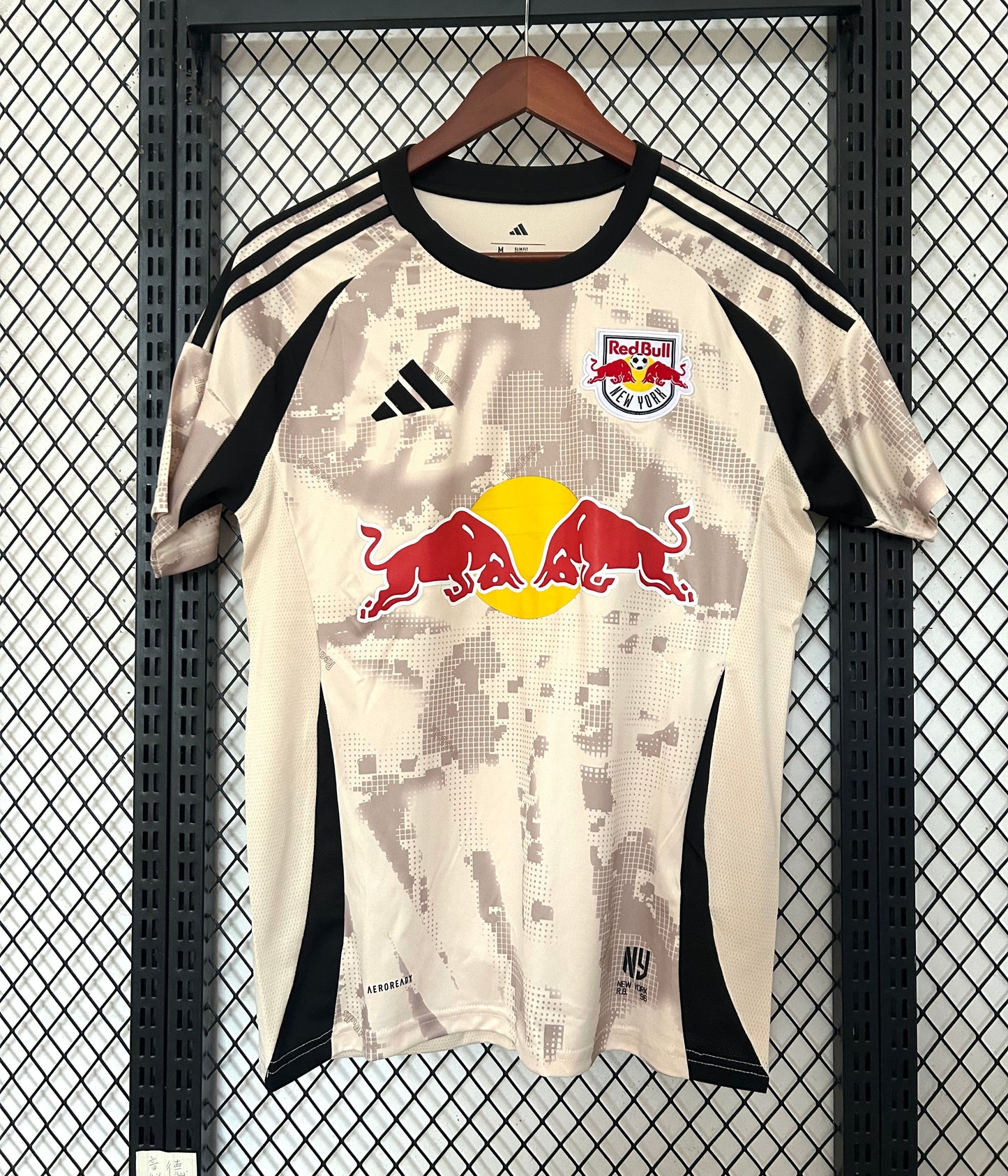 NEW YORK RED BULLS 25/26 – CAMISETA ESPECIAL "DIGITAL CAMO"