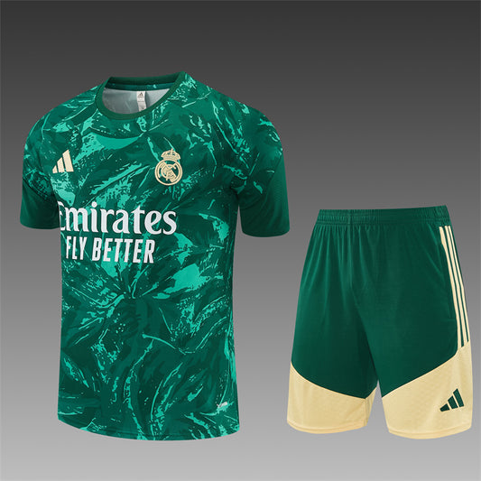Conjunto Real Madrid 2026/2027 – Verde Especial