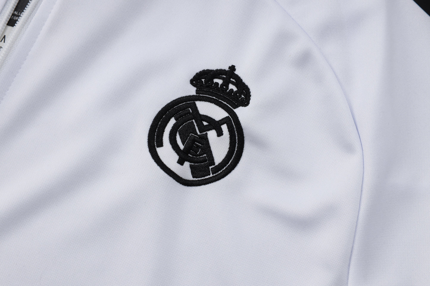 Chándal Real Madrid Blanco y Negro 2025/2026