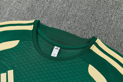 Conjunto Real Madrid 2026/2027 – Verde Entrenamiento