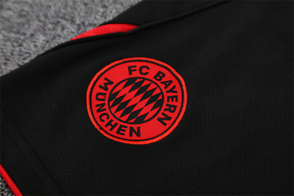 Set Oficial Bayern Múnich Cuarta Equipación 25/26 – Estilo Militar, Espíritu de Campeón