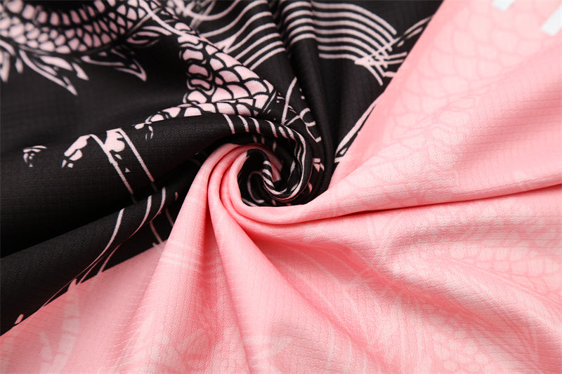 Real Madrid 25/26 – Edición Dragón Rosa & Negra