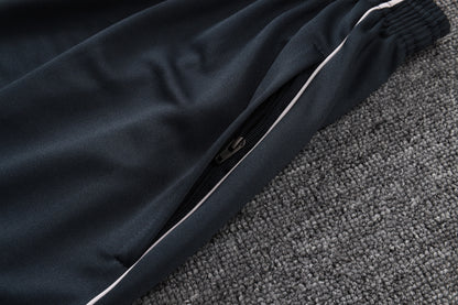 Chándal Real Madrid 2025/2026 – Elegancia Merengue