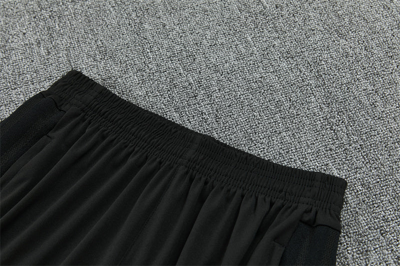 Conjunto Real Madrid 2026/2027 – Negro Total Entrenamiento