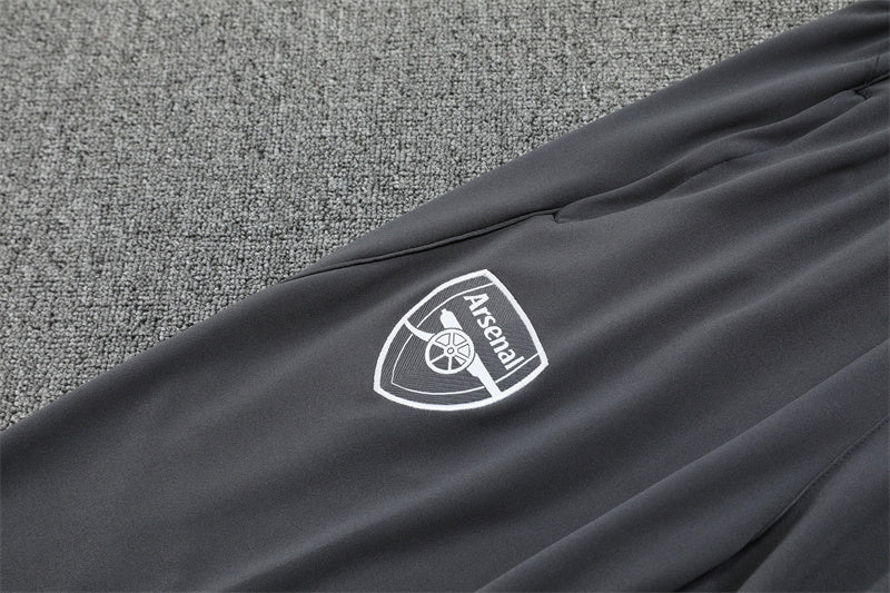 Chándal Arsenal Temporada 2025/2026 – Entrenamiento Oficial Rojo y Gris