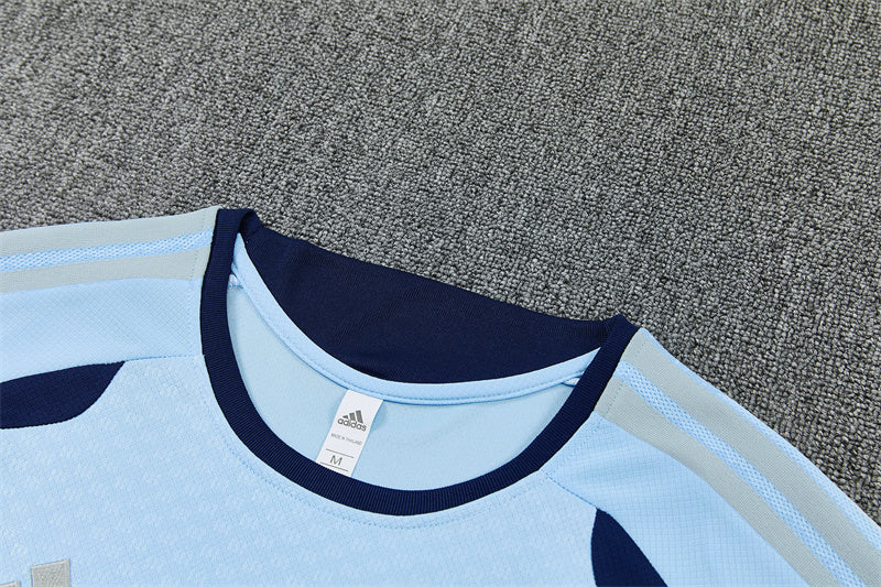 Conjunto Ajax Entrenamiento Azul Claro 26/27