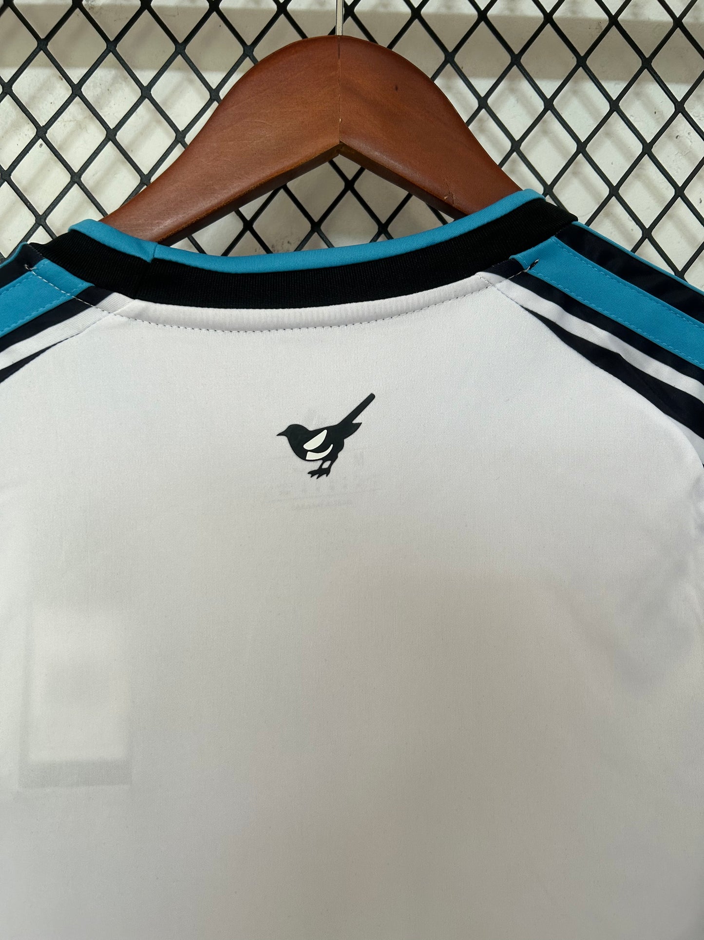 Camiseta Newcastle United Local 26/27 – Negra y Blanca