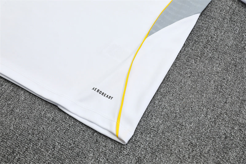 REAL MADRID – CONJUNTO DE ENTRENAMIENTO BLANCO 2025/26