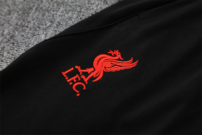 LIVERPOOL FC – KIT DE ENTRENAMIENTO 2025/26