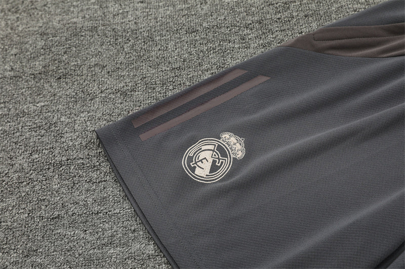 Conjunto Real Madrid 24/25 – Edición Especial Ivory & Grey